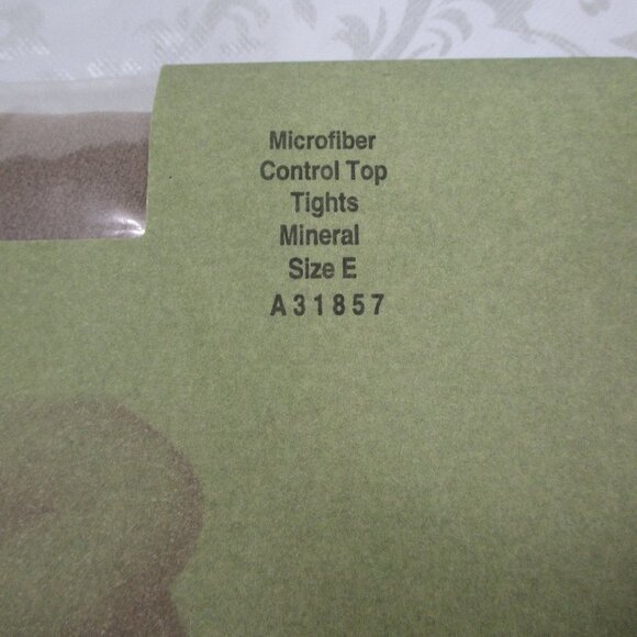 LEGACY Legwear NWT Color Mineral Size E - Picture 3 of 7